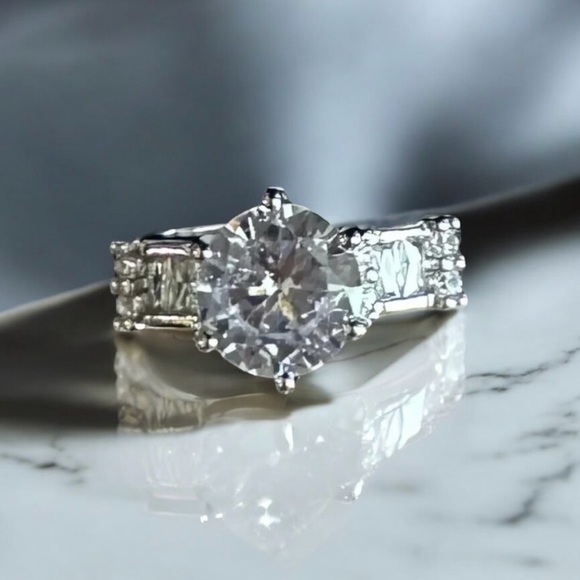 FREE 🆕 Piatella ring, 1 carat round cut, side accents, 14k white gold plated - Picture 1 of 14